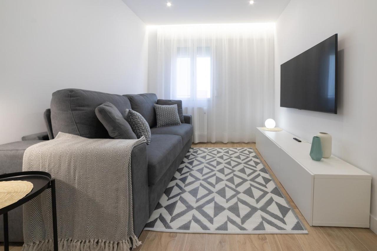 Apartamento Logrono Avenida Ayuntamiento Kültér fotó